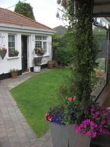 Мини-отель Lorcan Lodge Bed and Breakfast