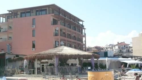 Phoenix Family Hotel