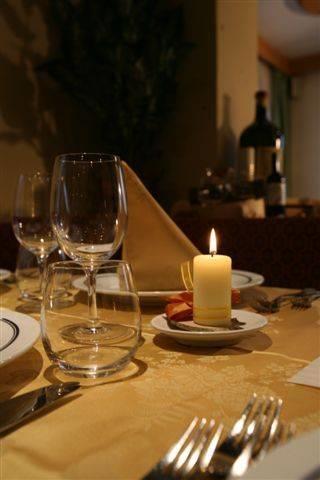 Отель Hotel Eccher