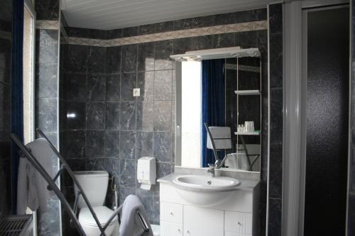 Отель Hotel Le Pelican