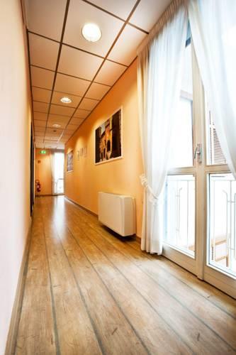 Отель Hotel La Campagnola