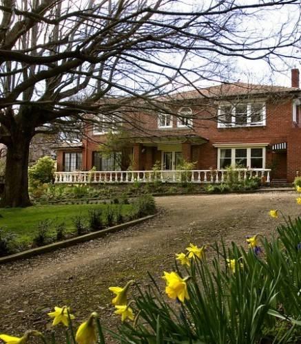 Апартаменты Graham Court Apartments