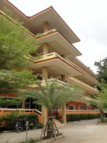 Tharapark View Hotel