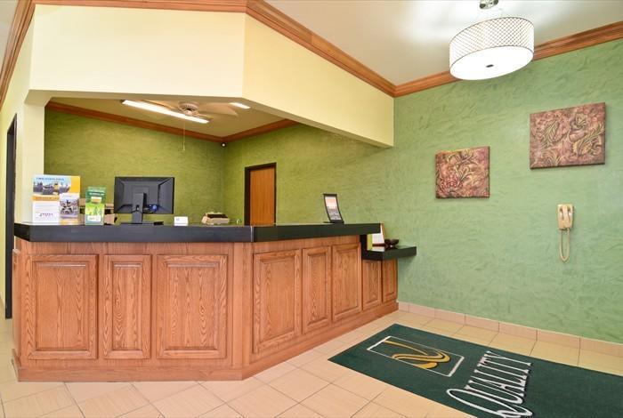 Отель Comfort Inn North