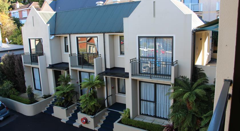 Отель Motel On York