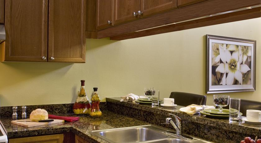 Отель Courtyard By Marriott Boynton Beach