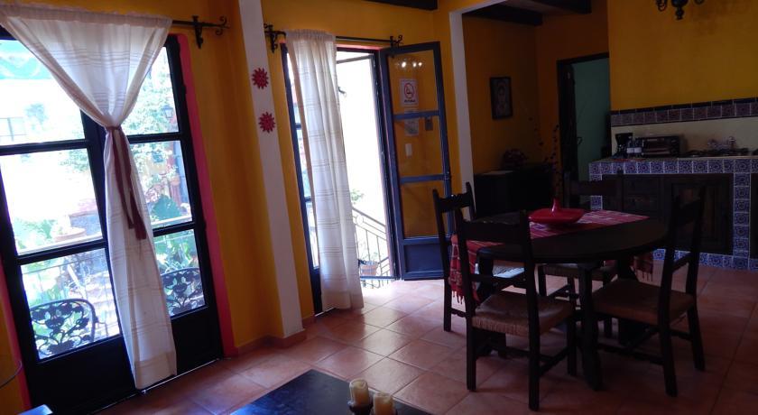 Апартаменты Casa Mia Suites