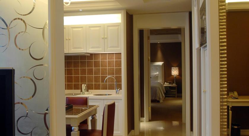 Отель Wealthy All Suite Hotel Suzhou