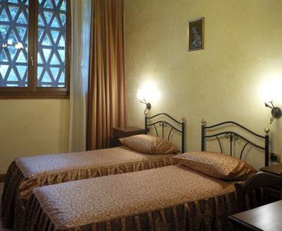 Отель Bed&Breakfast Monte Tondo