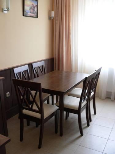 Апартаменты Szilfa Étterem Mariann Apartman