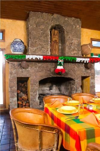 Отель Villa Mexicana Creel Mountain Lodge