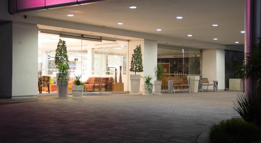 Отель Holiday Inn Express & Suites Irapuato