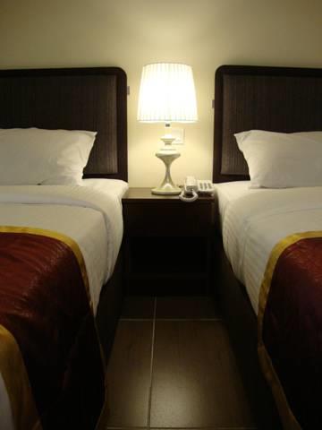 DM Hotel