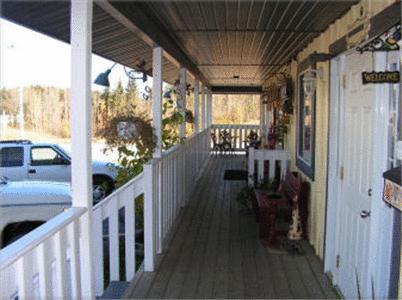 Отель McCracken Country Inn