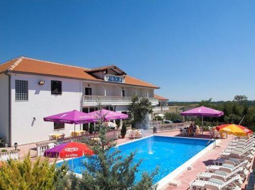 Отель Hotel Aurora