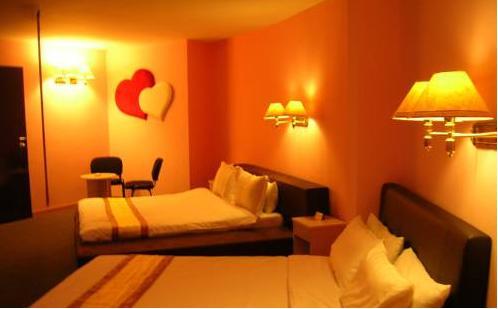 Отель Paragon City Hotel