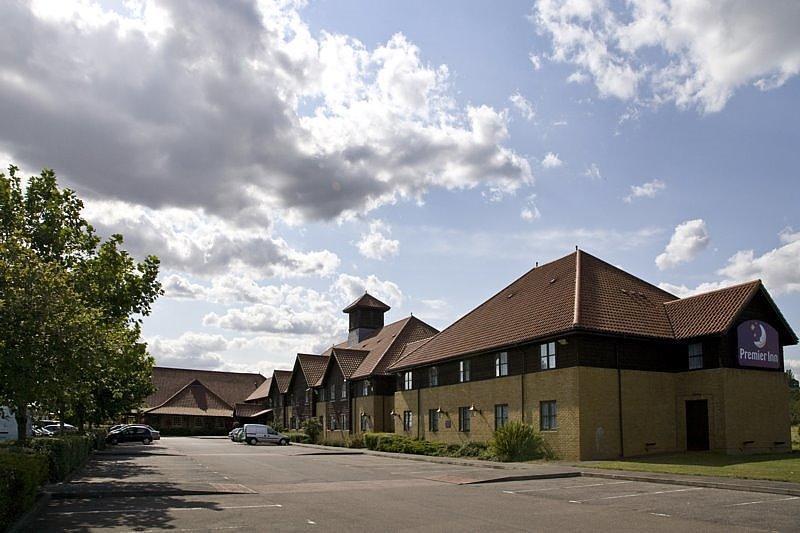 Отель Premier Inn Basildon South