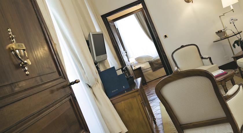 Отель Hotel Restaurant Relais Royal