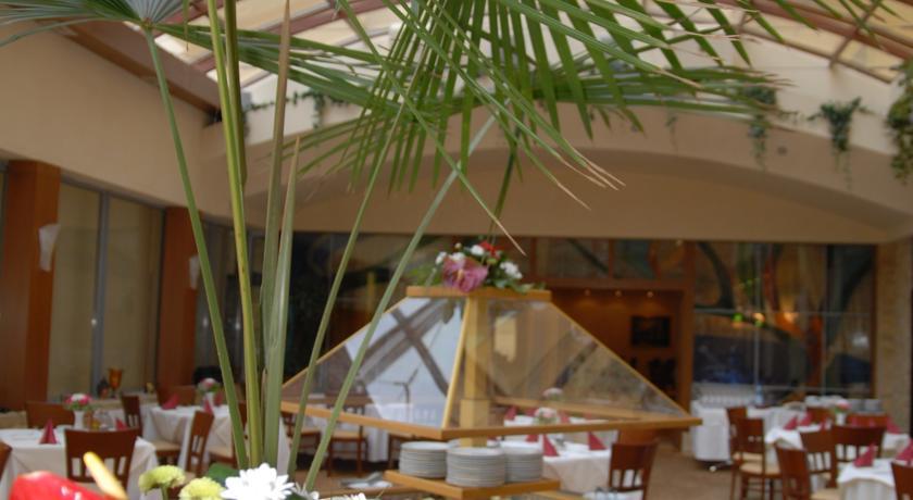 Отель Hotel Opera Plaza
