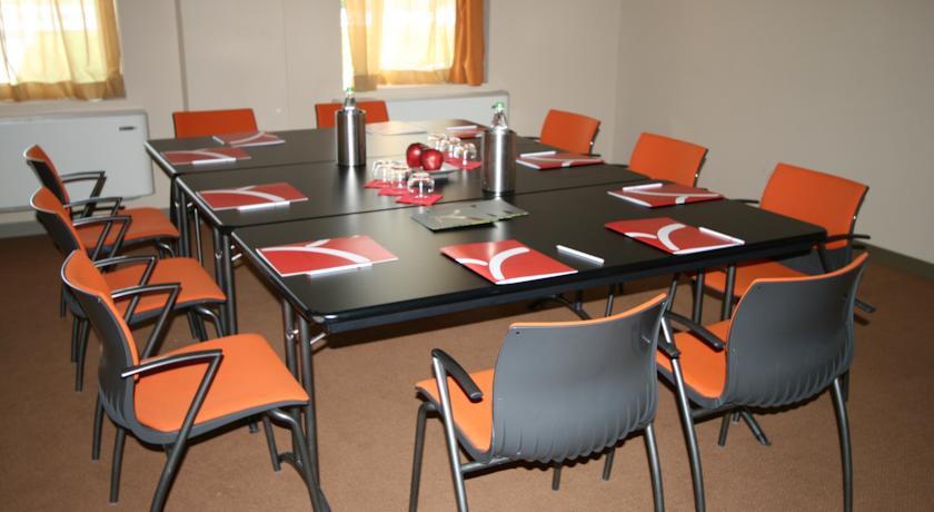Отель Quality Hotel Yes Varese MXP