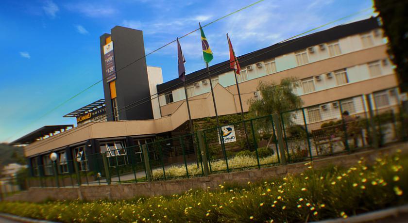 Отель Le Canard Joinville
