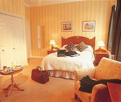 Отель Chalk Lane Hotel