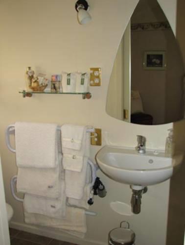 Мини-отель Ambleside Luxury Bed & Breakfast