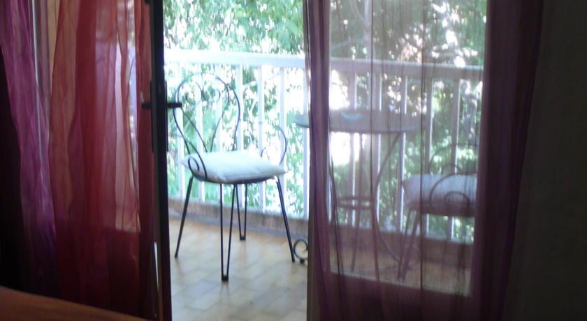 Отель Hotel Beauséjour Les Palmiers