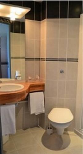 Отель Best Hotel La Ferté sous Jouarre