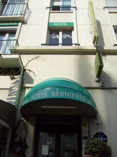 Отель Bernieres