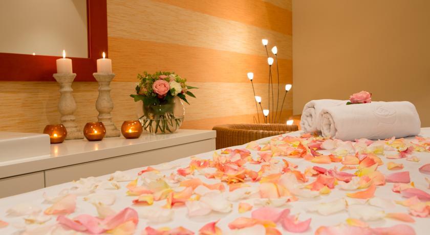 Отель Hotel Pienzenau Am Schlosspark