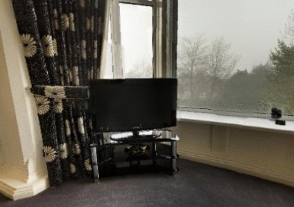 Отель The Castleton Hotel