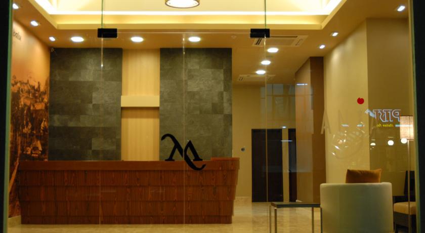 Отель Manja Hotel