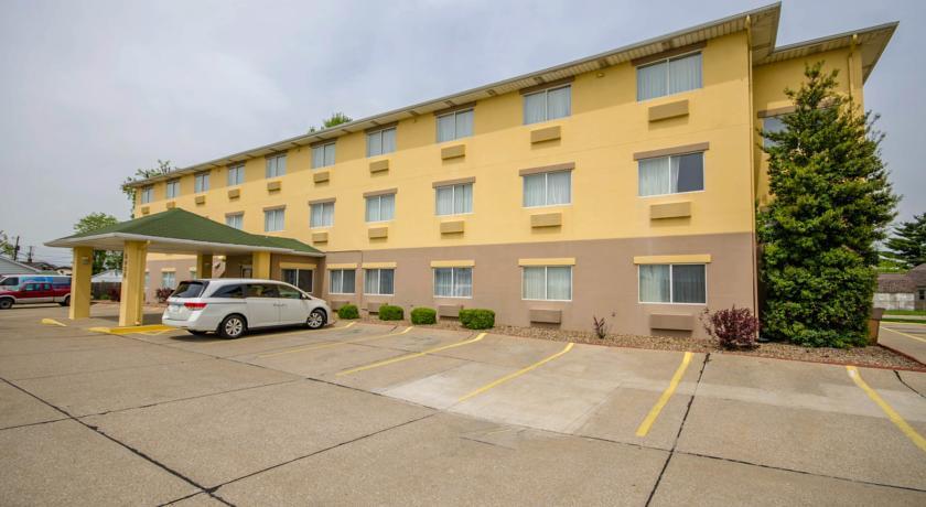 Отель Quality Inn Evansville