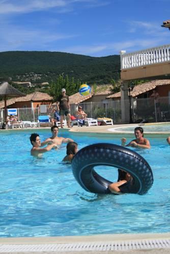 Отель Domaine des Garrigues