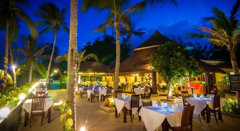 Отель Cocopalm Beach Resort