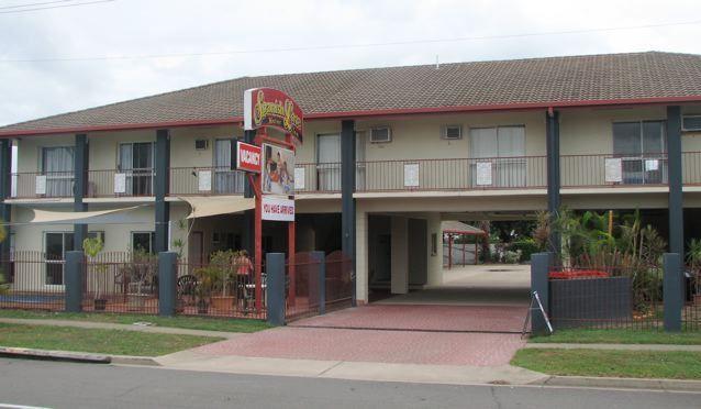 Отель Spanish Lace Motor Inn