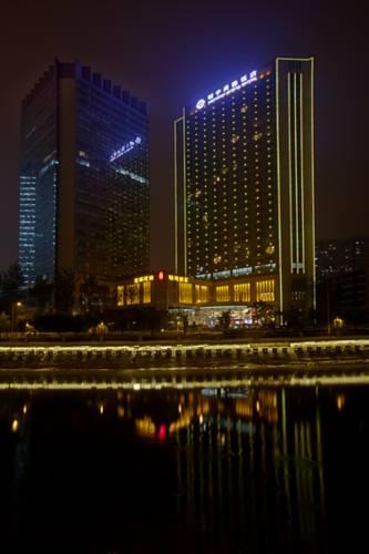 Отель Minyoun Suniya Hotel, Chengdu