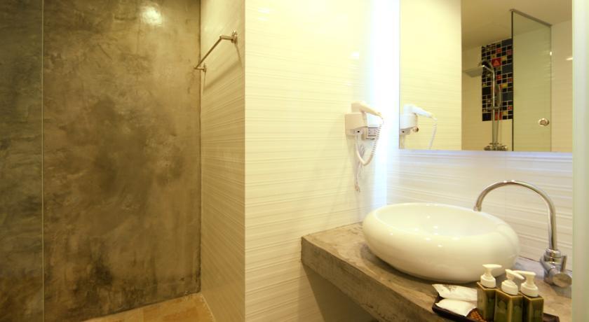 iCheck inn Patong