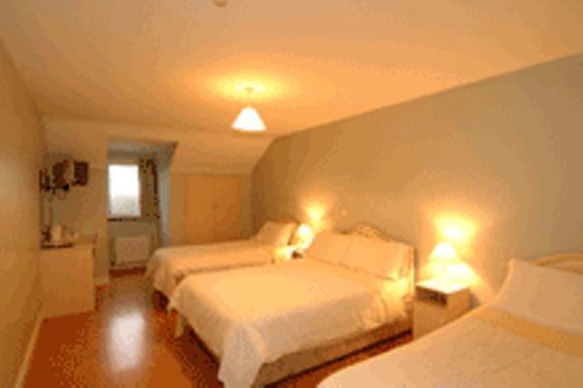 Мини-отель Westbrook House Guest Accommodation