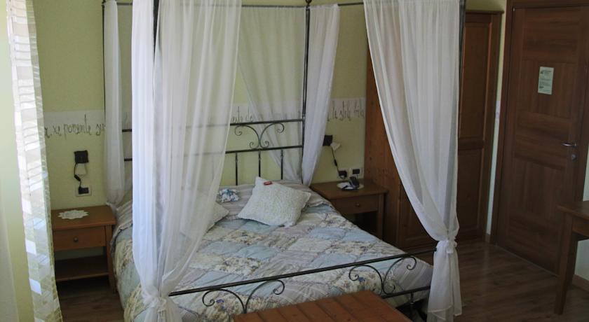 Отель Hotel La Fontana