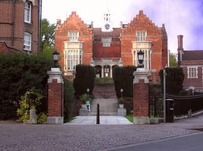 Отель Old Etonian Hotel