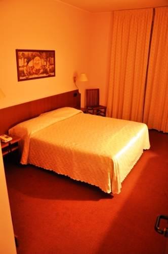 Отель Albergo Ponte Vecchio