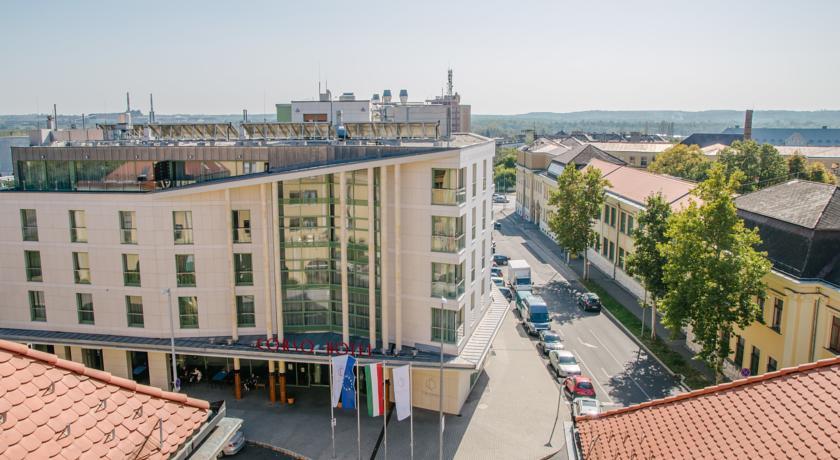 Отель Corso Hotel Pécs