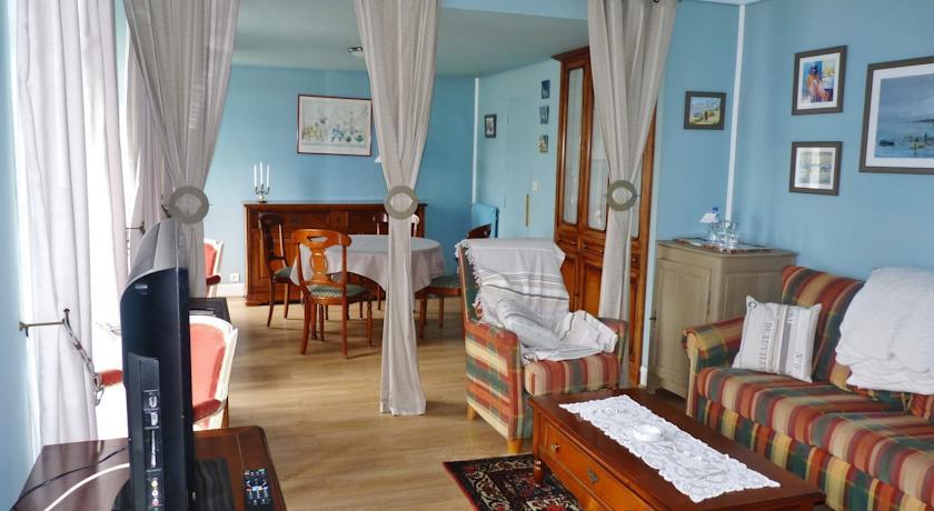 Отель Hôtel Le Goyen
