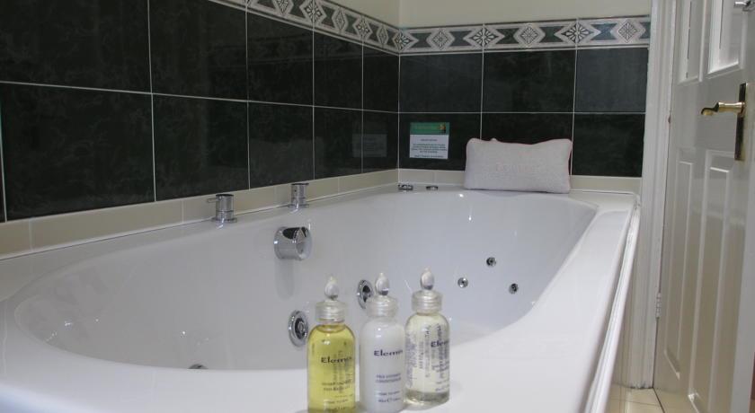 Мини-отель The Railway Sleeper Lodge