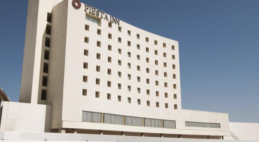 Отель Fiesta Inn Durango
