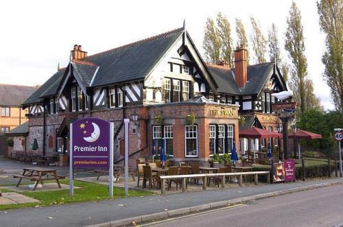 Отель Premier Inn Warrington North East
