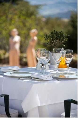 Отель Hotel Les Bories & Spa