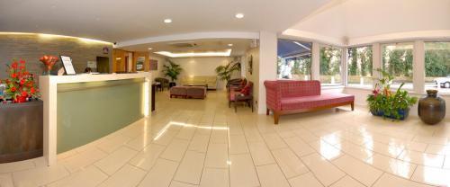 Отель Best Western Donnington Manor Hotel